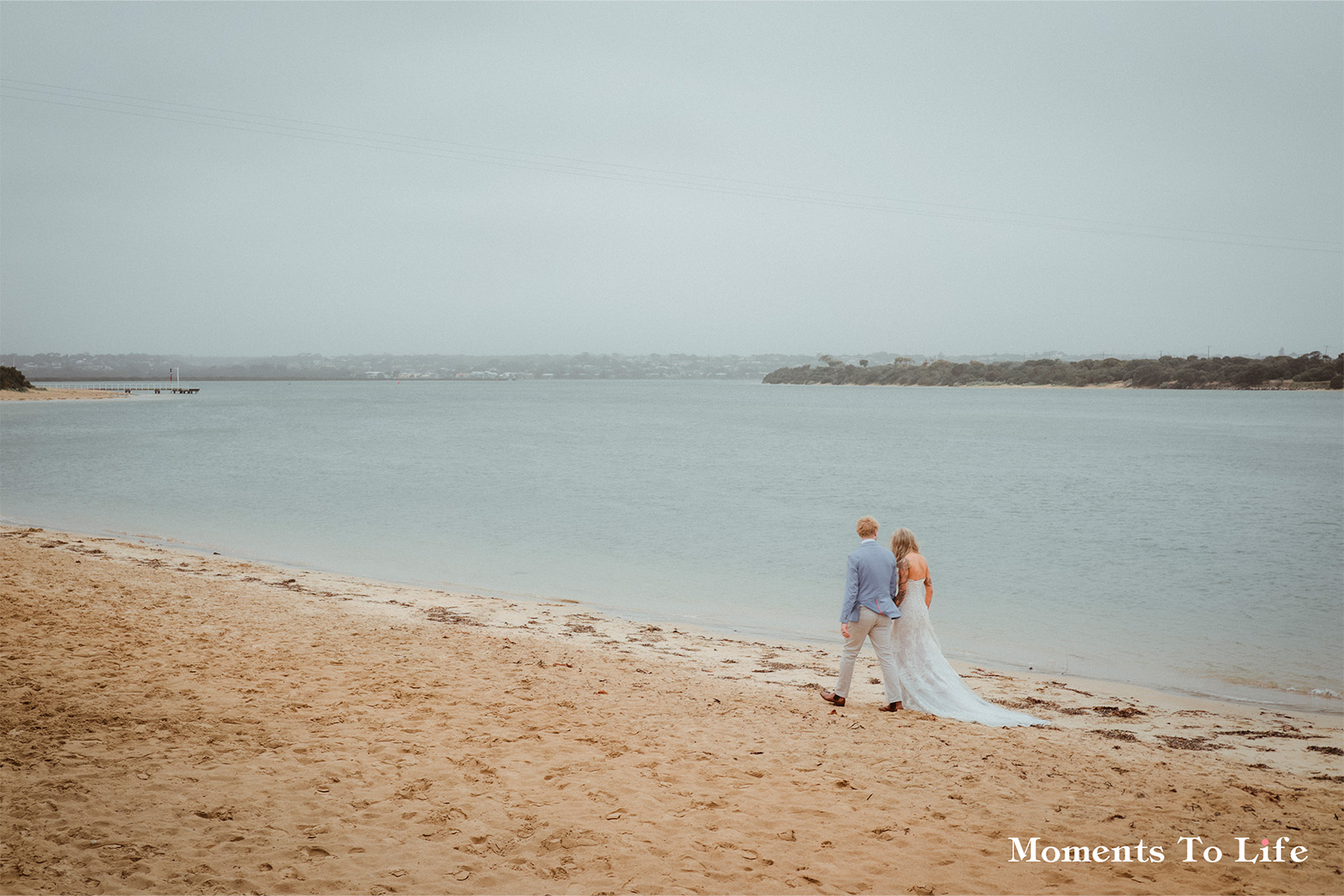 https://www.momentstolife.com.au/wp-content/uploads/2023/08/At-the-head-wedding-photography-MS-59.jpg